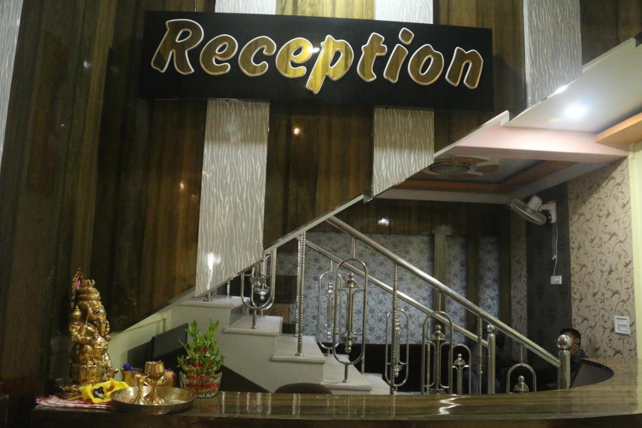 Hotel Himalaya Agartala Esterno foto