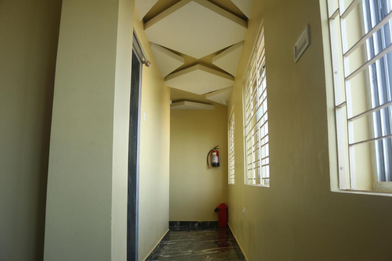 Hotel Himalaya Agartala Esterno foto